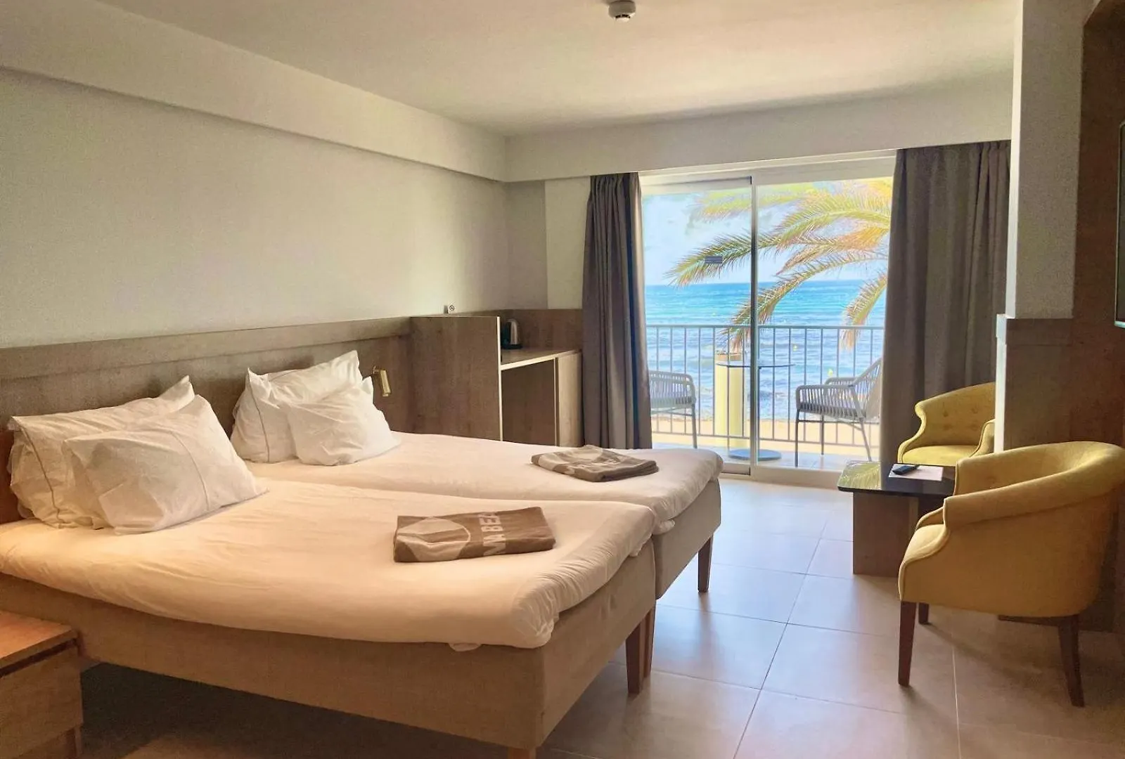 **** Aparthotel Fergus Style Palma Beach (Adults Only) Can Pastilla  Spanien